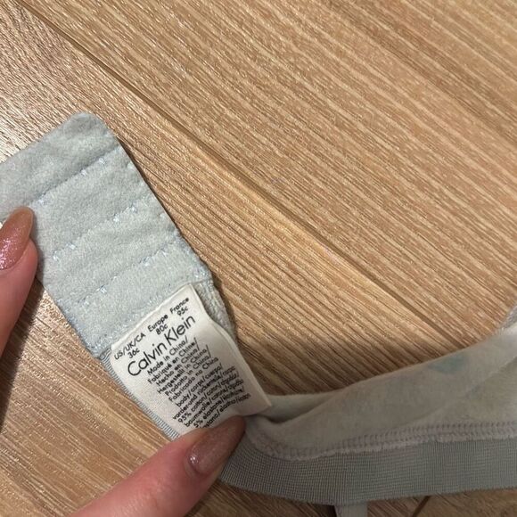 Calvin Klein Blue Floral Print Size 36C - Picture 3 of 3